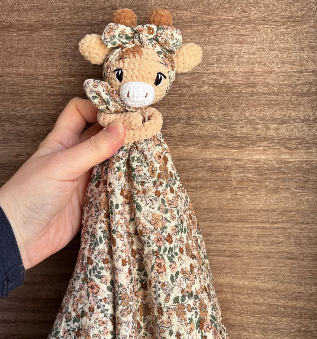 Doudou girafe avec bandeau cheveux