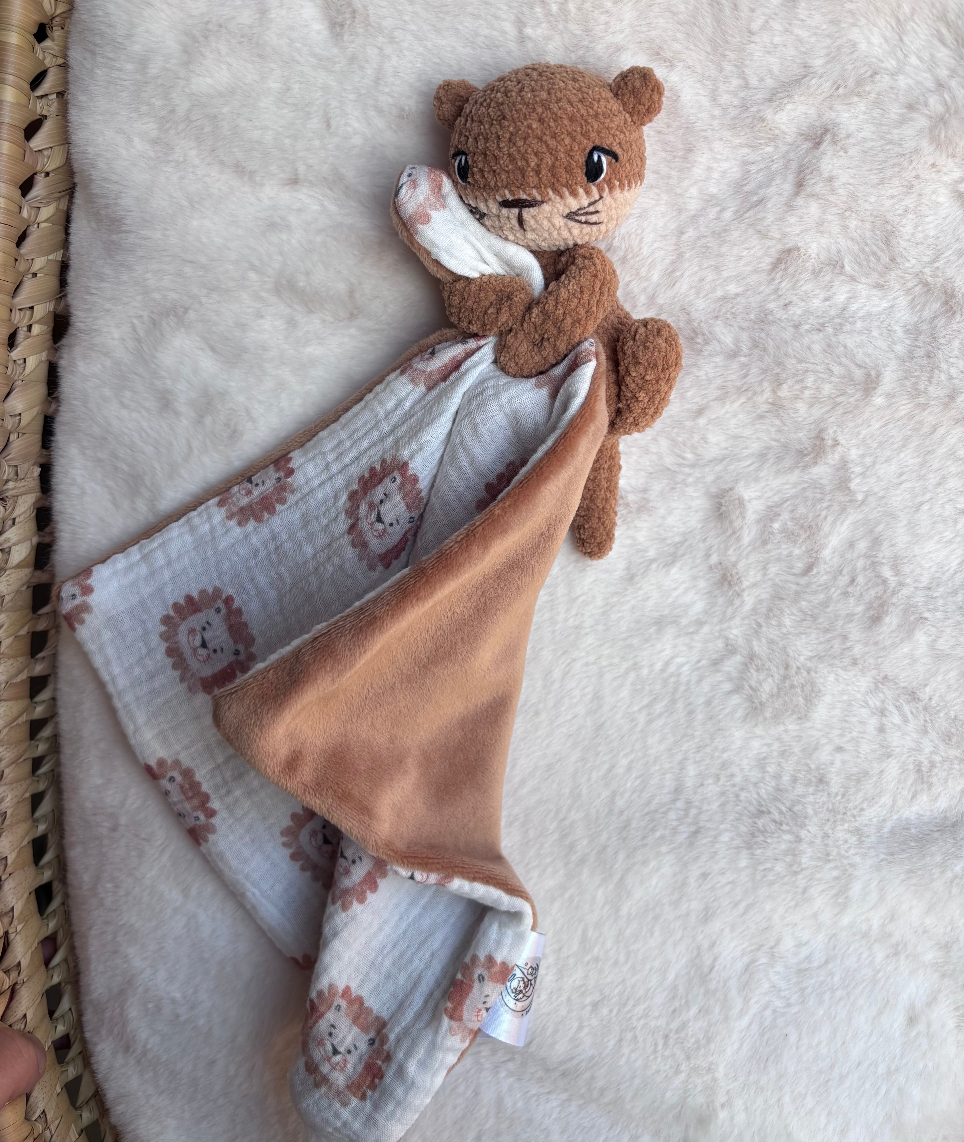 Doudou câlin loutre