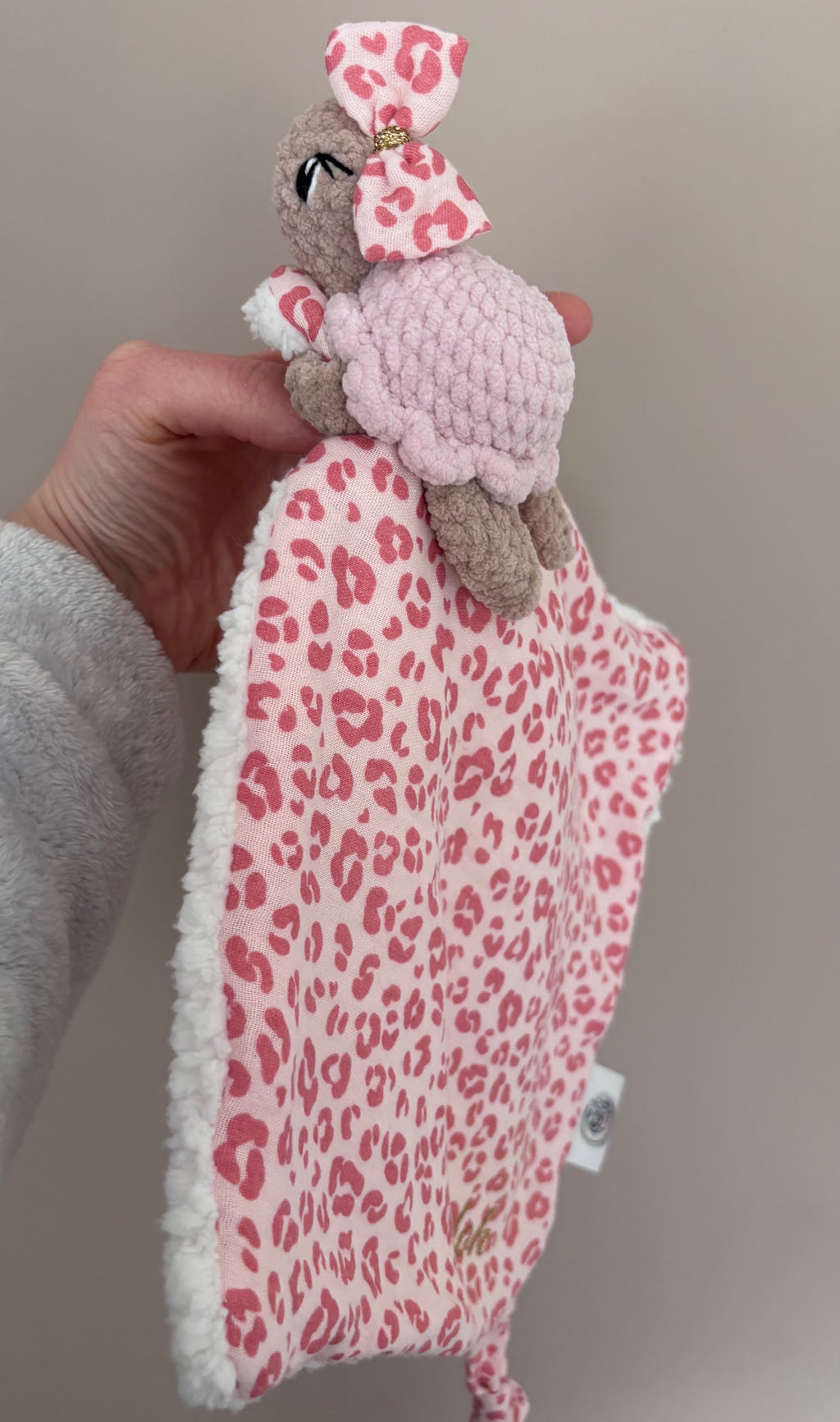 Doudou tortue avec noeud