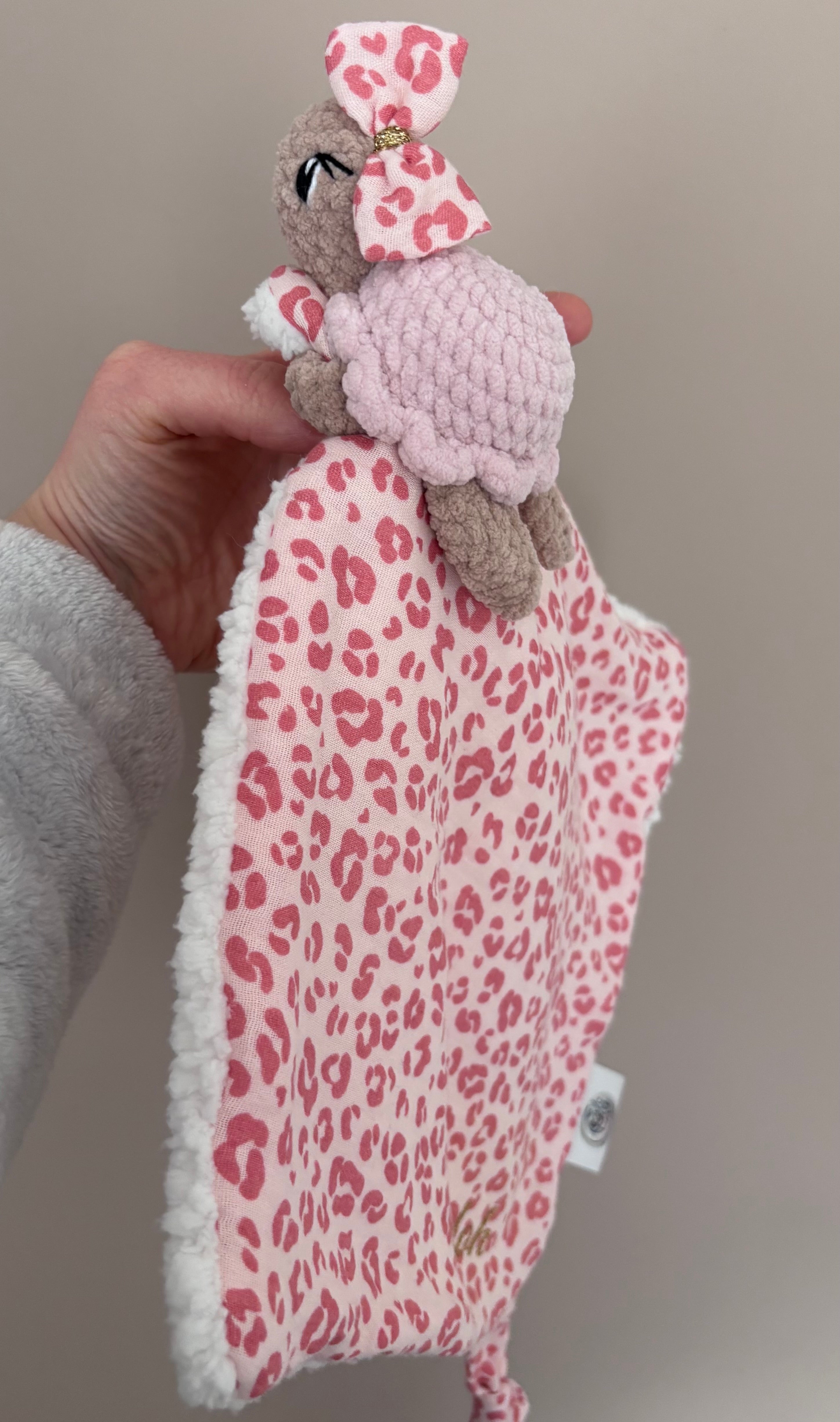 Doudou tortue avec noeud