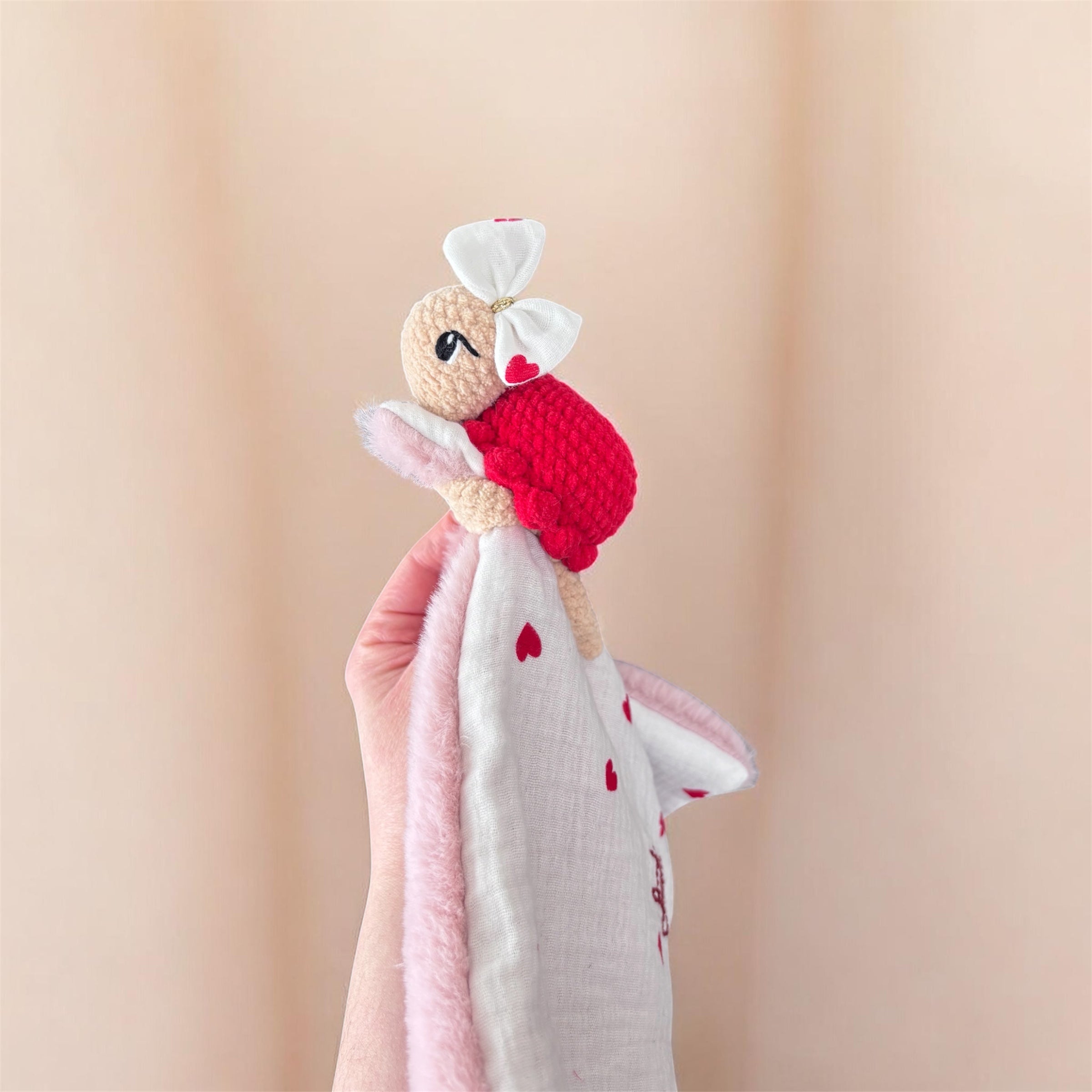 Doudou tortue avec noeud