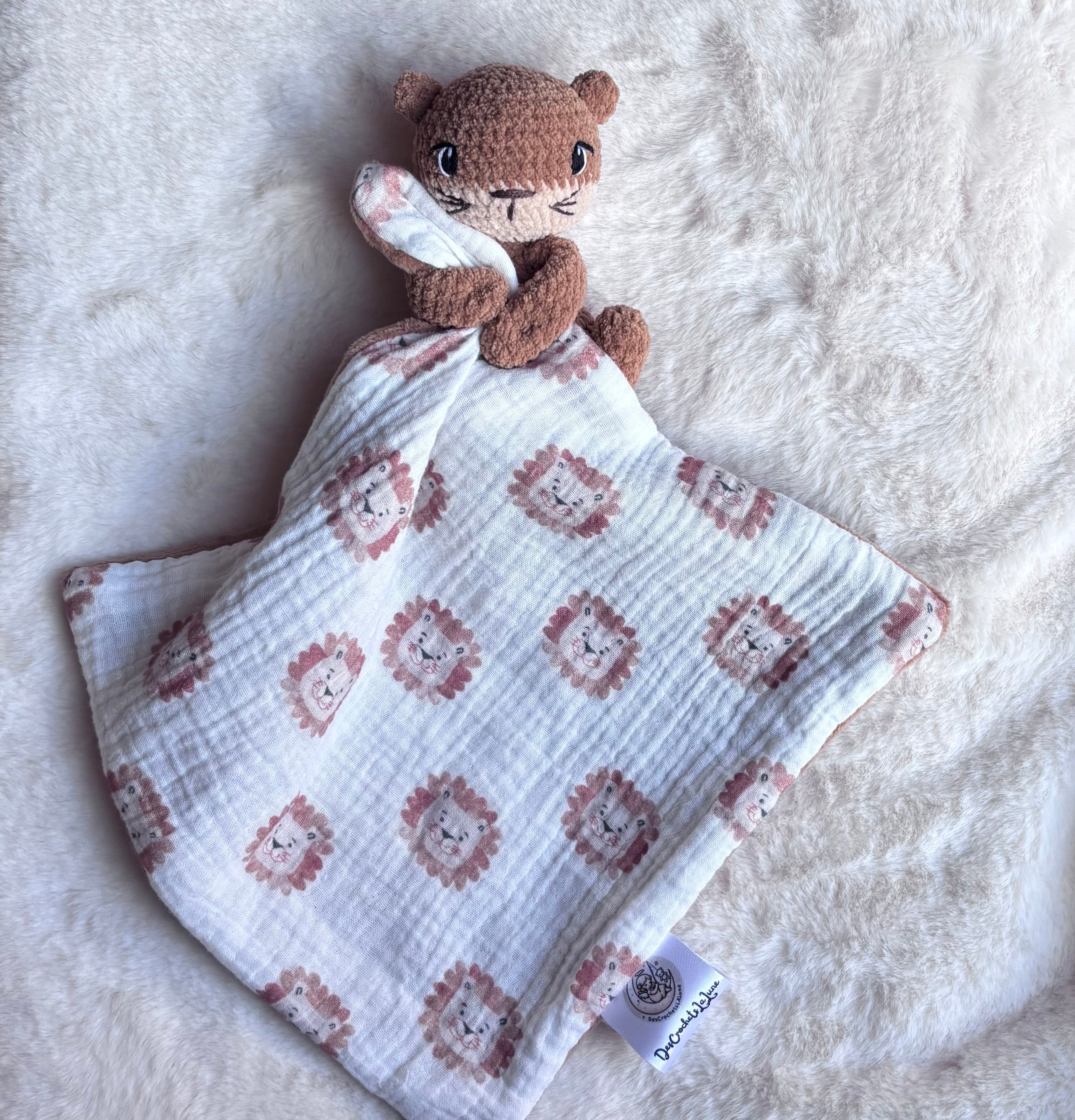 Doudou câlin loutre